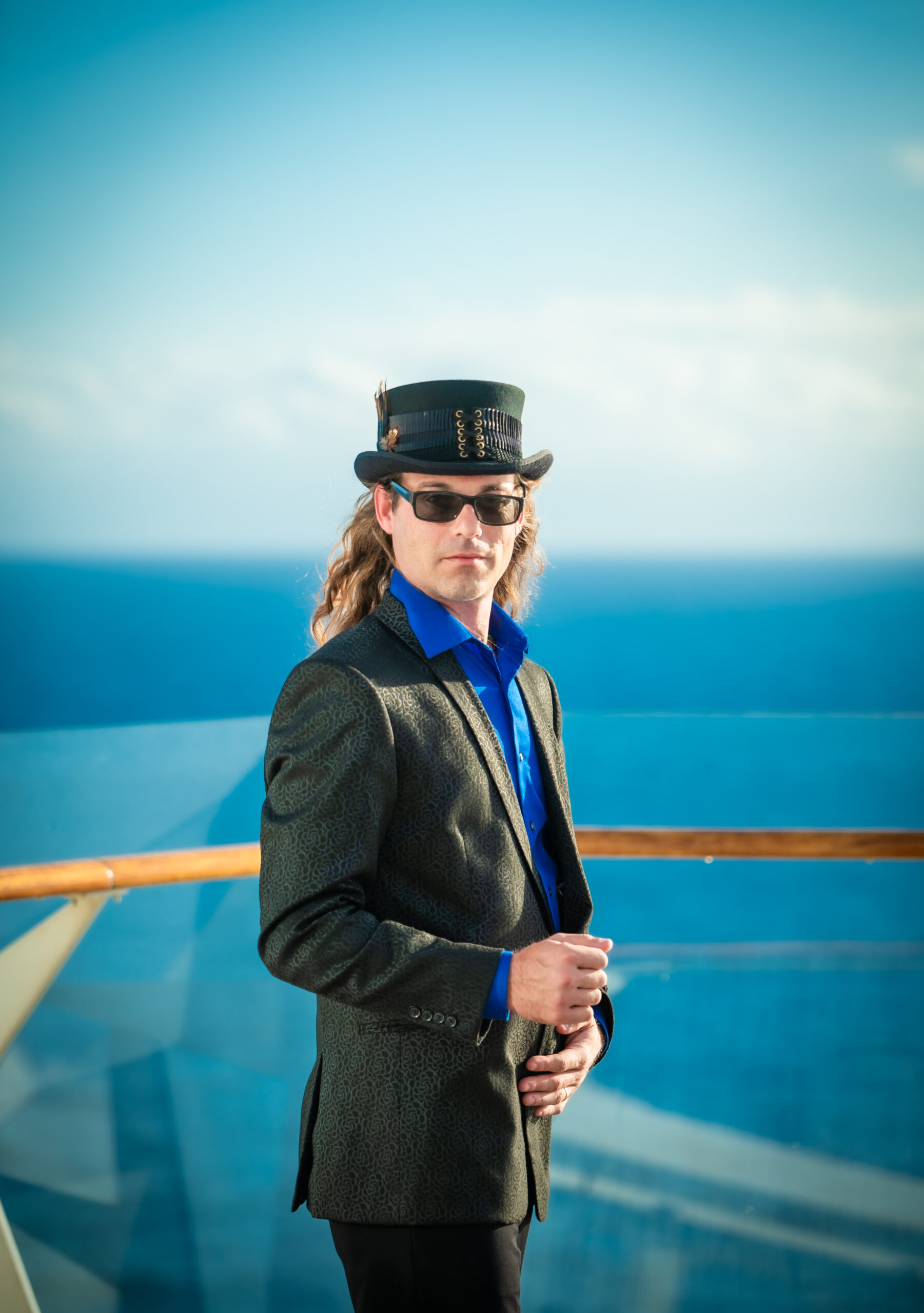 Ryan Martin - Vocals, Bass